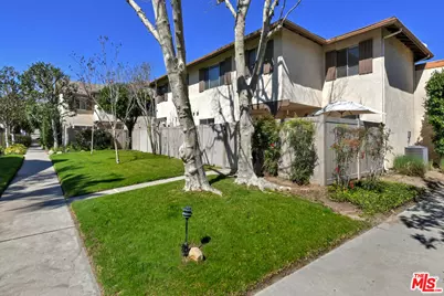 10341 Canoga Ave #3, Chatsworth, CA 91311 - Photo 1
