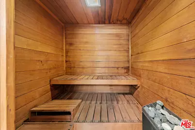 24928 Malibu Rd, Malibu, CA 90265 - Photo 27