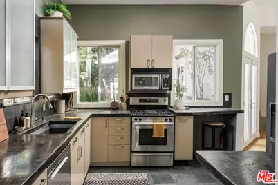 2123 Branden St, Los Angeles, CA 90026 - Photo 9