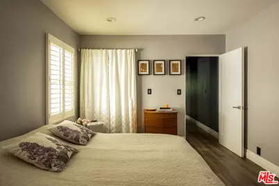 6970 La Presa Dr, Los Angeles, CA 90068 - Photo 21