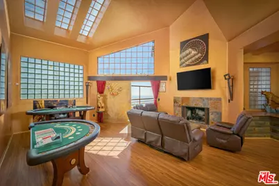 2189 Sunset Plaza Dr, Los Angeles, CA 90069 - Photo 9