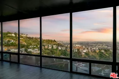 2189 Sunset Plaza Dr, Los Angeles, CA 90069 - Photo 43