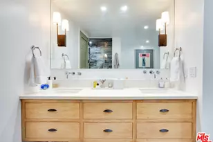 10520 Wilshire Blvd, Los Angeles, CA 90024 - Photo 17
