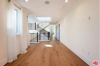 345 S Saltair Ave, Los Angeles, CA 90049 - Photo 45
