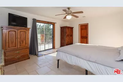 29243 Piani Rd, Pearblossom, CA 93553 - Photo 17