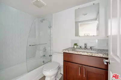12011 Goshen Ave #305, Los Angeles, CA 90049 - Photo 21