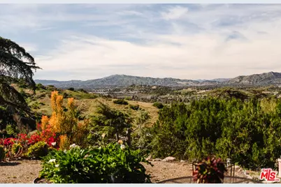 9550 Wheatland Ave, Sunland, CA 91040 - Photo 51