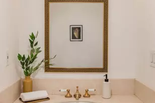 1220 N Norman Pl, Los Angeles, CA 90049 - Photo 21