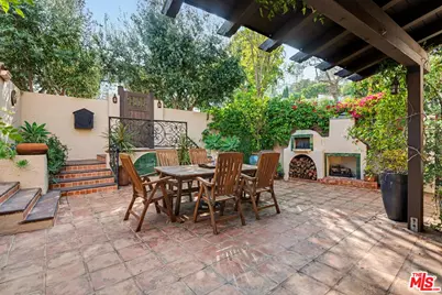 2042 Balmer Dr, Los Angeles, CA 90039 - Photo 5