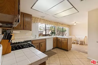 9945 Glade Ave, Chatsworth, CA 91311 - Photo 7