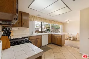 9945 Glade Ave, Chatsworth, CA 91311 - Photo 7