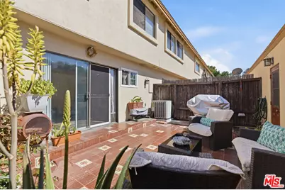 9781 S Karmont Ave, South Gate, CA 90280 - Photo 23