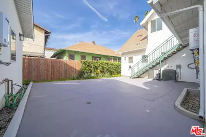 2896 W 14th St, Los Angeles, CA 90006 - Photo 37