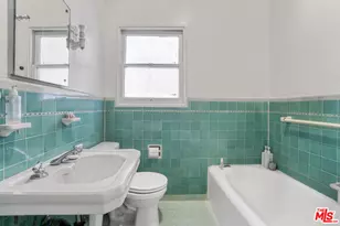 7063 Lanewood Ave, Los Angeles, CA 90028 - Photo 17