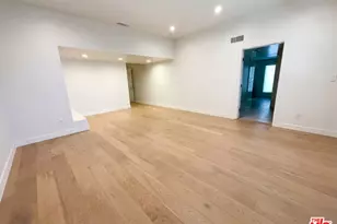 4900 Queen Victoria Rd, Woodland Hills, CA 91364 - Photo 17