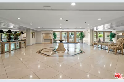 441 N Oakhurst Dr #206, Beverly Hills, CA 90210 - Photo 3
