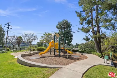 4755 Templeton St #2113, Los Angeles, CA 90032 - Photo 23