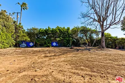 16043 Temecula St, Pacific Palisades, CA 90272 - Photo 11