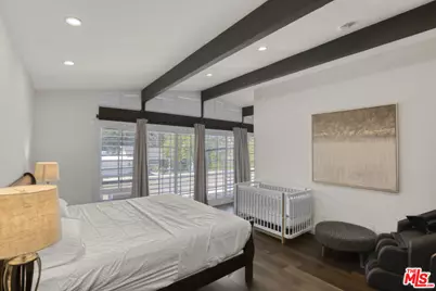 3970 Ellenita Ave, Tarzana, CA 91356 - Photo 17