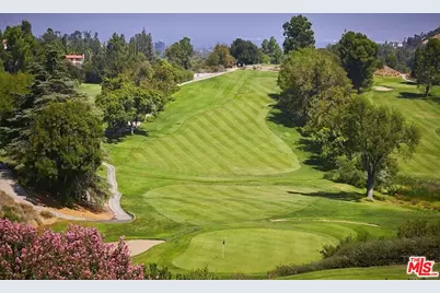 3970 Ellenita Ave, Tarzana, CA 91356 - Photo 31