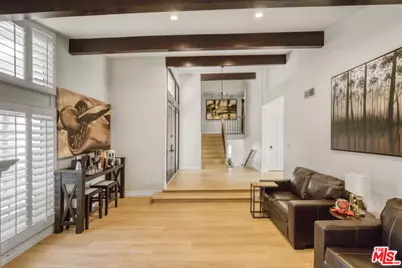 3970 Ellenita Ave, Tarzana, CA 91356 - Photo 9