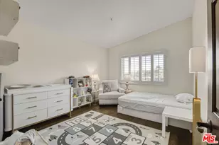 3970 Ellenita Ave, Tarzana, CA 91356 - Photo 21