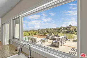 3970 Ellenita Ave, Tarzana, CA 91356 - Photo 15