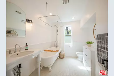 20922 Keller Rd, Topanga, CA 90290 - Photo 35