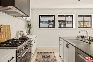 3289 Kelton Ave, Los Angeles, CA 90034 - Photo 11
