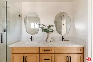 2339 Jupiter Dr, Los Angeles, CA 90046 - Photo 21