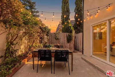 2339 Jupiter Dr, Los Angeles, CA 90046 - Photo 31