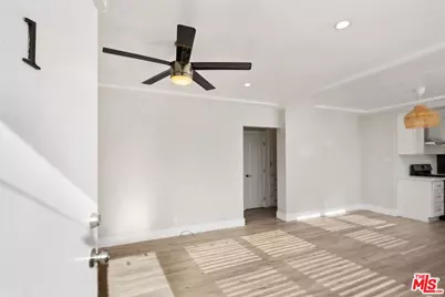 1805 7th St #1, Santa Monica, CA 90401 - Photo 13