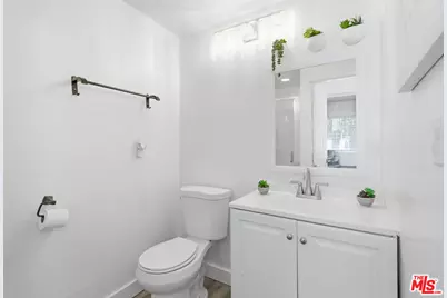 7959 Bothwell Rd, Reseda, CA 91335 - Photo 31