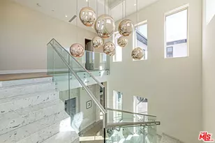 310 N Lucerne Blvd, Los Angeles, CA 90004 - Photo 19