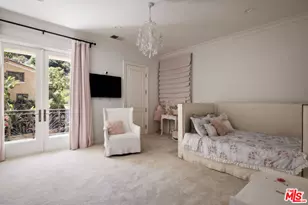 1160 Chantilly Rd, Los Angeles, CA 90077 - Photo 25