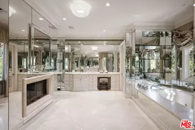 1160 Chantilly Rd, Los Angeles, CA 90077 - Photo 21