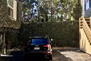 9052 Elevado St, West Hollywood, CA 90069 - Photo 17
