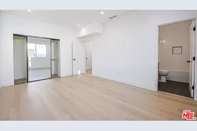 11730 Gilmore St, North Hollywood, CA 91606 - Photo 21