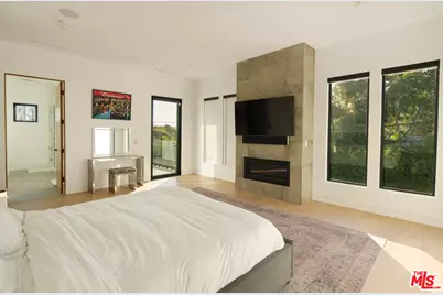 2819 S Canfield Ave, Los Angeles, CA 90034 - Photo 13