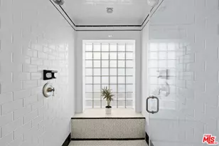 8712 Sherwood Dr, West Hollywood, CA 90069 - Photo 43