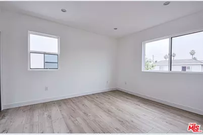 6461 Woodley Ave, Van Nuys, CA 91406 - Photo 45