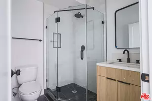 11810 Gilmore St, North Hollywood, CA 91606 - Photo 43