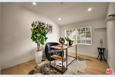 19120 Hartland St, Reseda, CA 91335 - Photo 23