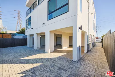 5709 Auckland Ave, North Hollywood, CA 91601 - Photo 9