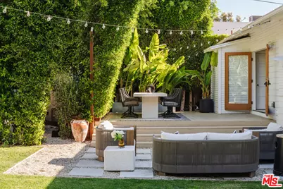 1163 Nelrose Ave, Venice, CA 90291 - Photo 21