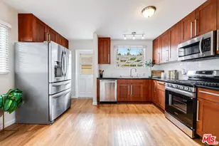 5728 Columbus Ave Ave, Sherman Oaks, CA 91411 - Photo 9