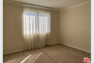 4324 Troost Ave #303, Studio City, CA 91604 - Photo 11