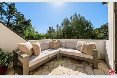 11982 Brentridge Ln, Los Angeles, CA 90049 - Photo 19