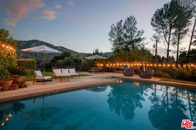 25761 Vista Verde Dr, Calabasas, CA 91302 - Photo 27