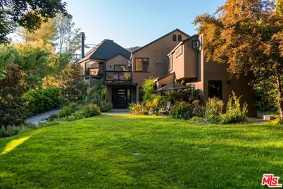 25761 Vista Verde Dr, Calabasas, CA 91302 - Photo 29